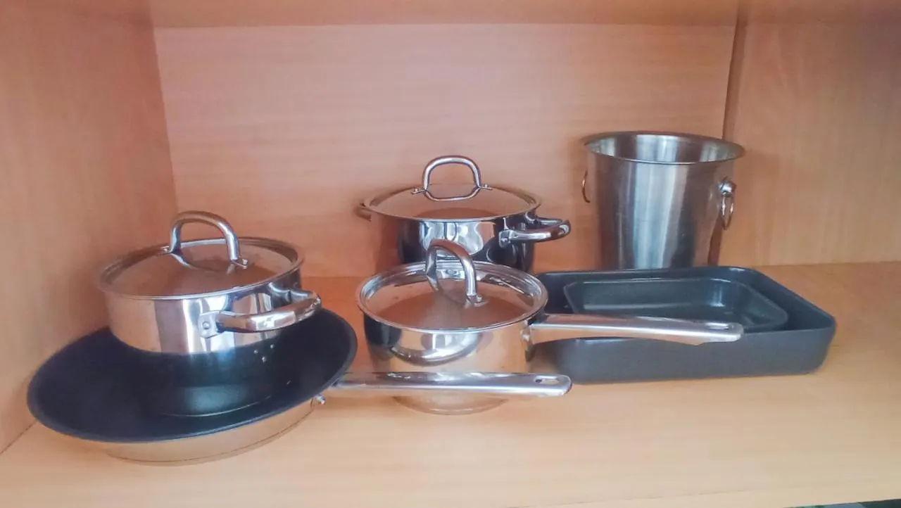 Homestay Luxury Private Rooms -Sea View, Netflix, Gym- 5 Min From Beach! - Private Room In Shared Apartment Larnaca Cyprus